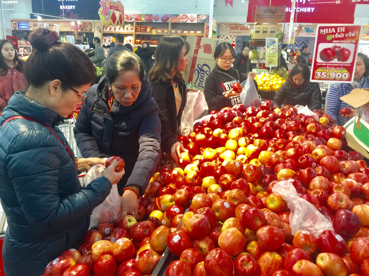 Dân Hà Nội 'càn quét' siêu thị trong dịp cuối tuần cuối cùng năm Kỷ Hợi - 10