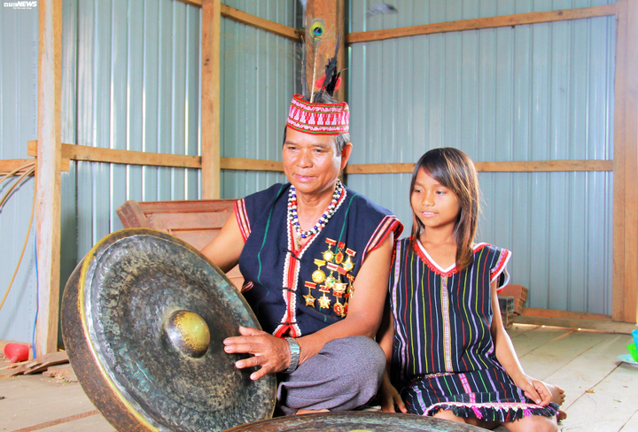 Nghệ nhân Đinh Keo - người giữ hồn chiêng ở đại ngàn Tây Nguyên - 2