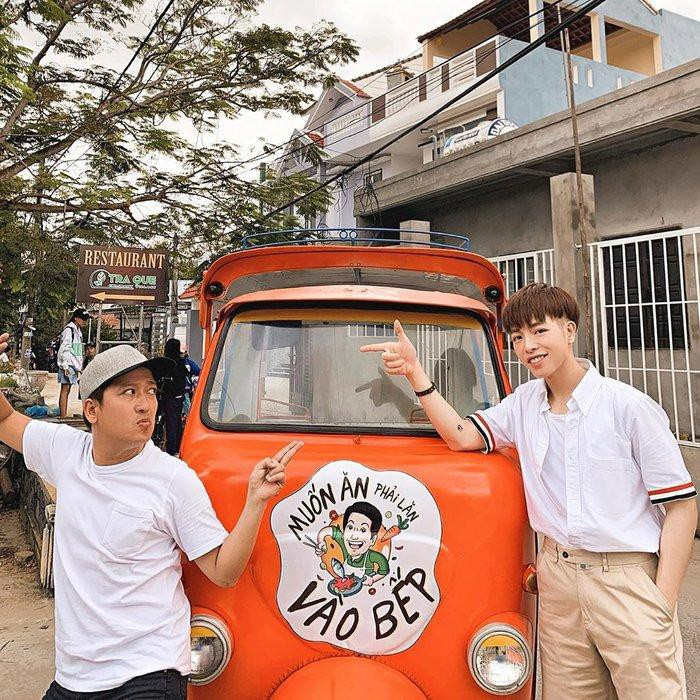 Trường Giang tái ngộ Đức Phúc, trổ tài nấu ăn điêu luyện - 3