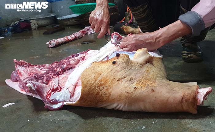 Giá thịt lợn tăng cao, người miền Bắc 'đụng’... trâu, bò ăn Tết - 2