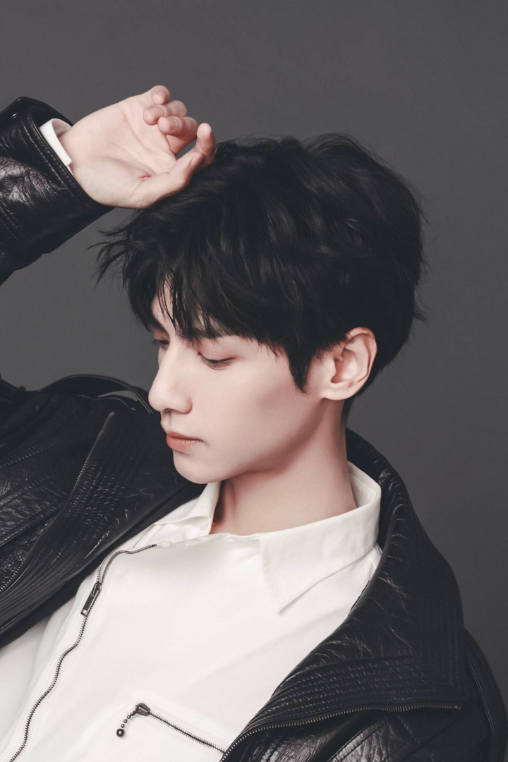 Lý Hiện, Tiêu Chiến, Vương Nhất Bác và nam thần nào sẽ gây sốt màn ảnh Hoa ngữ 2020? - 4