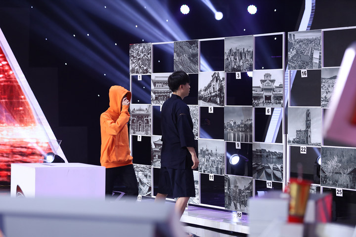 Tập cuối Siêu trí tuệ Việt Nam: Huy Hoàng, Tuấn Phi lập kỳ tích và thắng đậm trước đối thủ Nhật Bản - 1