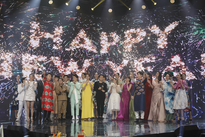 Trấn Thành khoe giọng với loạt hit đình đám, Đông Nhi – Noo Phước Thịnh khuấy động đêm Giao thừa - 4