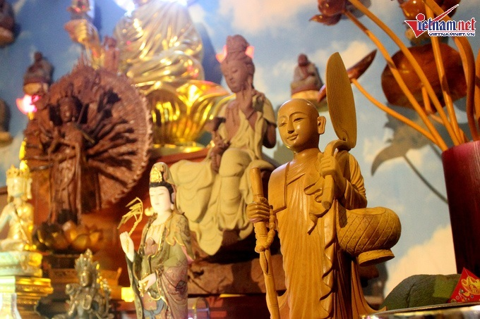 Nhà hơn 50 năm tuổi trưng bày hàng trăm tượng Phật của NSND Kim Cương - 14