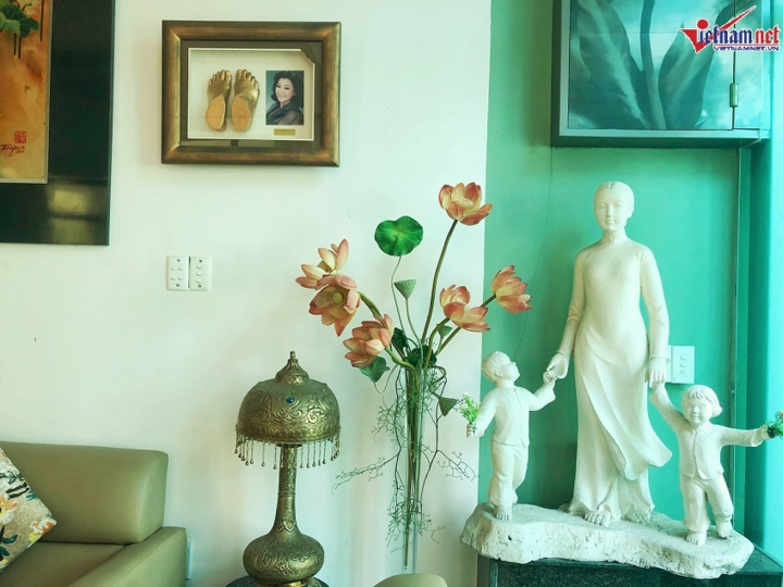 Nhà hơn 50 năm tuổi trưng bày hàng trăm tượng Phật của NSND Kim Cương - 4