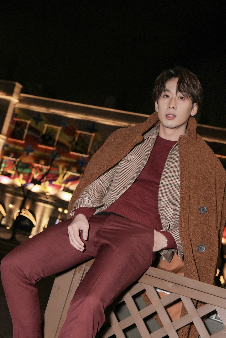 Tuấn Trần: Từ ‘người tình Hari Won’ đến diễn viên trẻ triển vọng - 1