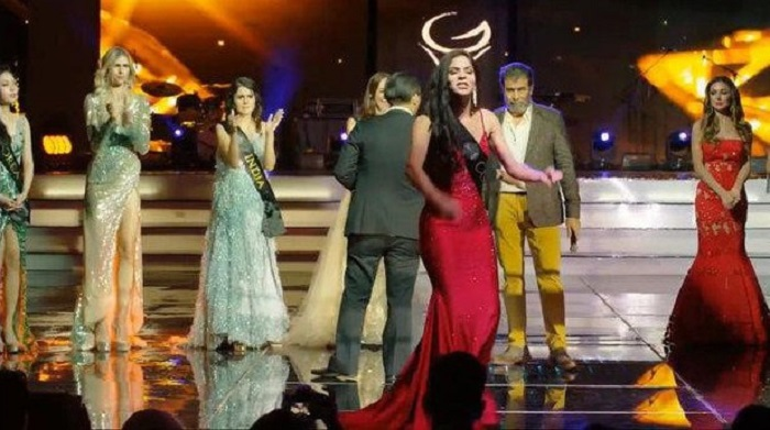 Người đẹp Colombia chỉ trích ban tổ chức 'Hoa hậu Toàn cầu' ngay trên sân khấu - 2