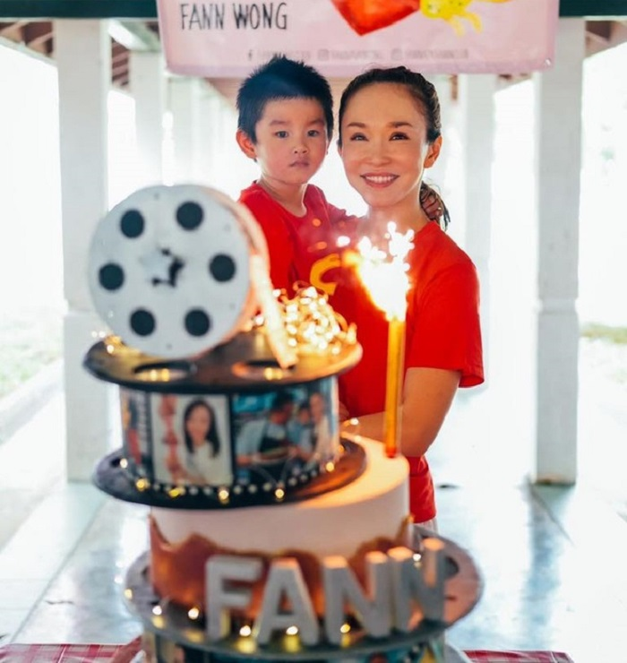 Sắc vóc trẻ trung tuổi 49 của 'Tiểu Long Nữ' Phạm Văn Phương - 4