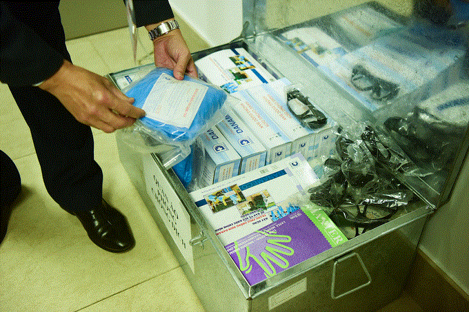 Kiểm tra thân nhiệt khách nhập cảnh sân bay, ngăn chặn dịch viêm phổi lạ từ Trung Quốc - 4