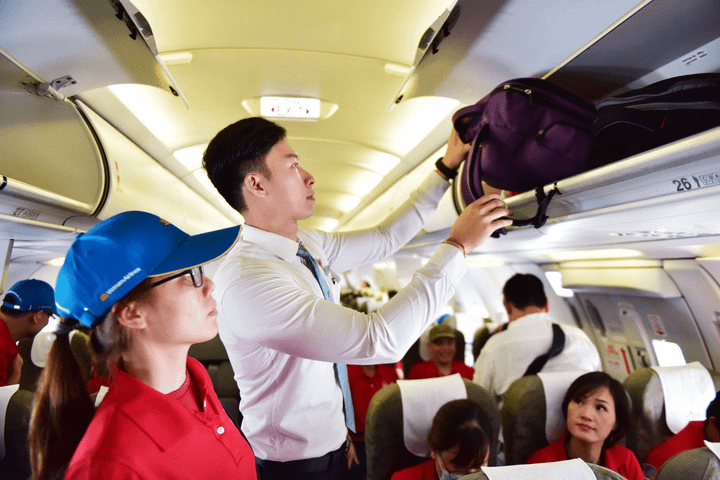 Hơn 1.000 người lao động tiêu biểu về quê đón Tết trên chuyến bay của Vietnam Airlines - 6