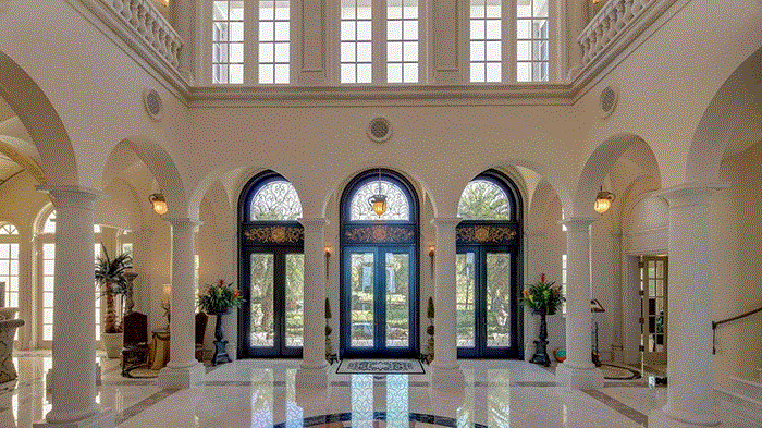 Giảm giá 'kịch sàn', biệt thự hướng biển triệu USD vẫn 'ế' - 2