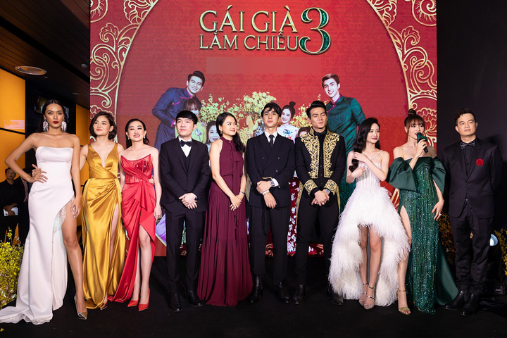 Lê Xuân Tiền ‘tố’ Lan Ngọc thường xuyên đòi xem thân hình 6 múi của mình - 1