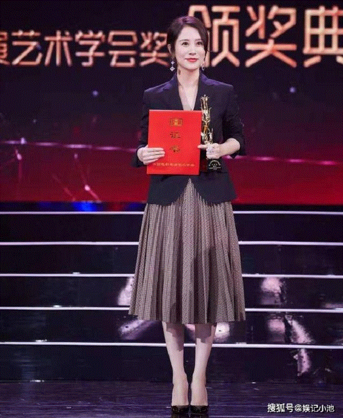 Huỳnh Hiểu Minh và nhiều nghệ sĩ đang chật vật kiếm sống ra sao? - 4