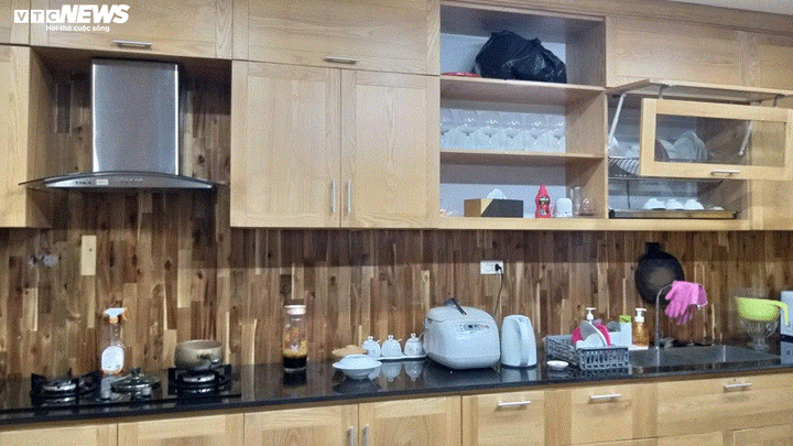 Đón Tết trong ngôi nhà bằng thùng container độc đáo ở Hà Tĩnh - 4