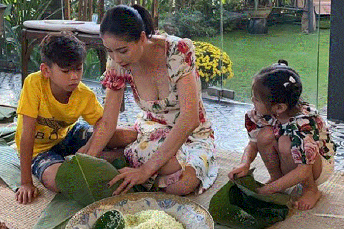 Mỹ Tâm gói bánh tét, Lan Phương và loạt sao Việt quây quần bên gia đình - 3