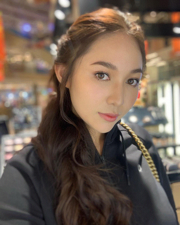 Chiêm ngưỡng nhan sắc hút hồn của nữ golf thủ quyến rũ nhất thế giới - 8