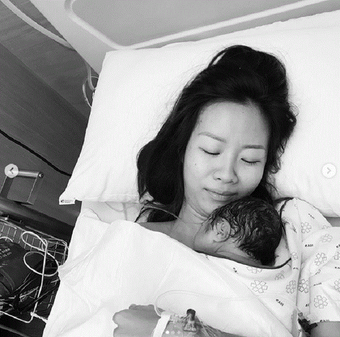 Rapper Suboi khoe con đầu lòng mới sinh ngày giáp Tết - 1