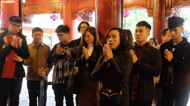 Người Hà Nội dập dìu đi xin chữ đầu Xuân - 7