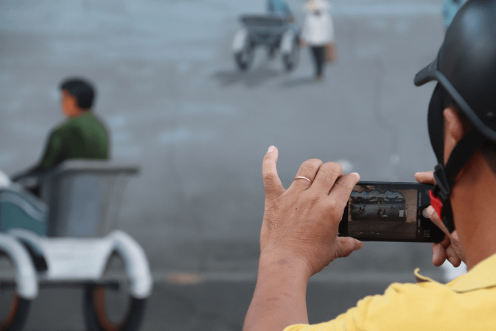 Khách du xuân thích thú với con đường bích họa Cần Thơ xưa và nay - 6