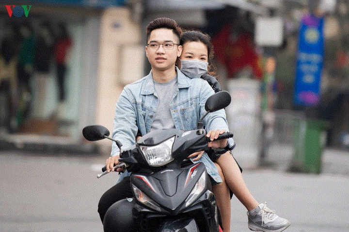 Những hình ảnh xấu xí trong sáng mùng 1 Tết - 7