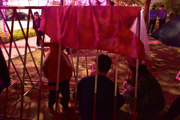 Những hình ảnh ấn tượng trong đêm giao thừa mừng năm mới Canh Tý 2020 - 4