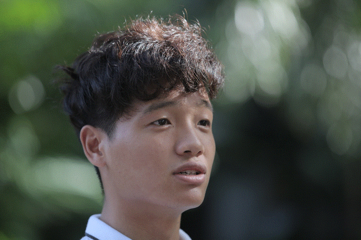 Thủ môn Phí Minh Long: 'Đến giờ, tôi không muốn mẹ xem bóng đá' - 2