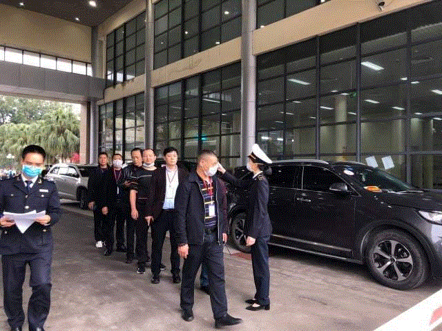 6.700 du khách Trung Quốc đến Quảng Ninh trong 3 ngày Tết - 1