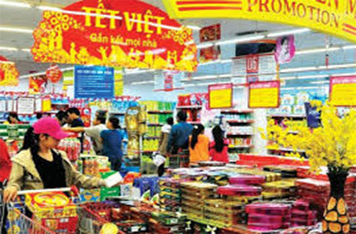 Hàng cấm, hàng lậu lén lút tiêu thụ dịp Tết - 1
