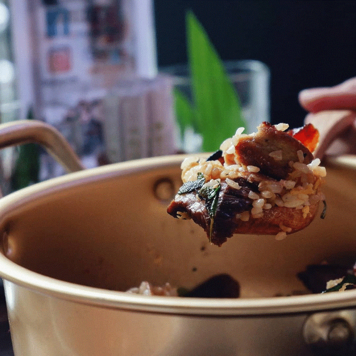 Cơm chiên dát vàng giá gần 1 triệu đồng tại TP.HCM - 5