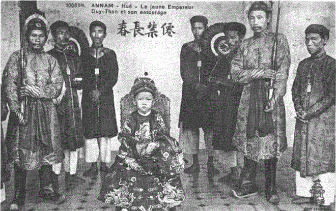 Vị vua tuổi Canh Tý được phong quân hàm thiếu tá ở nước ngoài - 1