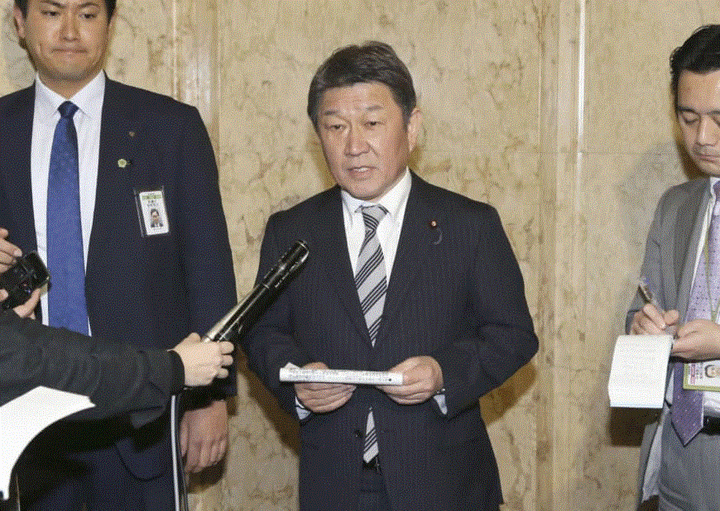 Chưa kịp sơ tán công dân khỏi Vũ Hán, Nhật Bản ghi nhận trường hợp nhiễm virus corona mới - 1