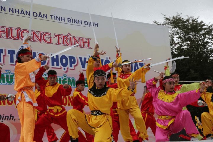 Hàng nghìn người đổ về Bảo tàng Quang Trung kỷ niệm Chiến thắng Ngọc Hồi - Đống Đa - 14