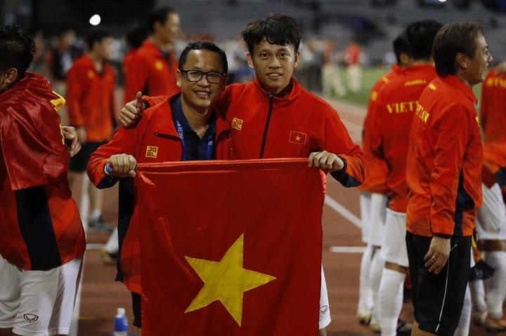 Trợ lý Lê Huy Khoa: 'Vô địch SEA Games, HLV Park Hang Seo tháo gỡ áp lực ngàn cân' - 2