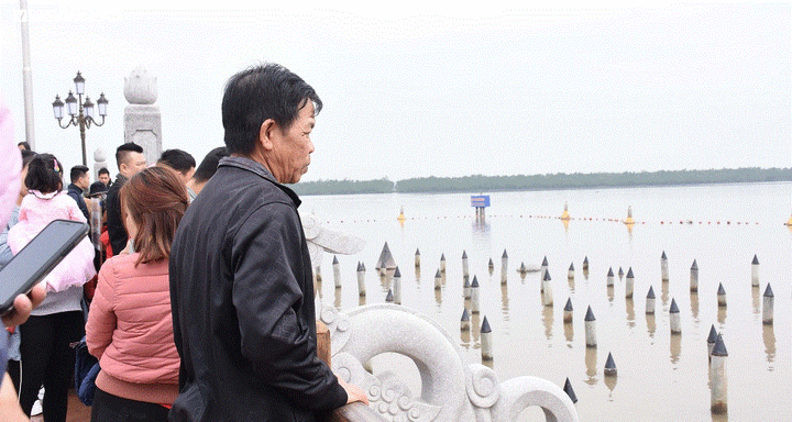 Khu di tích 'ba không' thu hút hàng nghìn du khách đến chiêm bái ngày đầu năm - 12