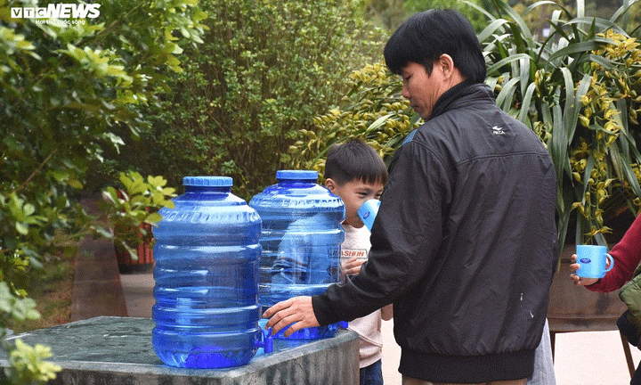 Khu di tích 'ba không' thu hút hàng nghìn du khách đến chiêm bái ngày đầu năm - 6