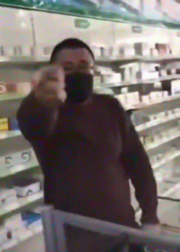 Chê khẩu trang đắt, khách hàng bị nhân viên tiệm thuốc hành hung - 1