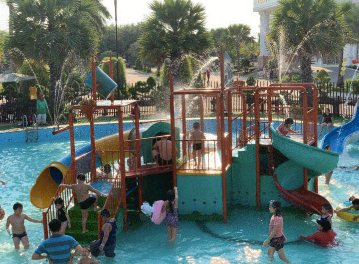 Đi bơi mùng 5 Tết, 2 cháu bé chết thương tâm - 1