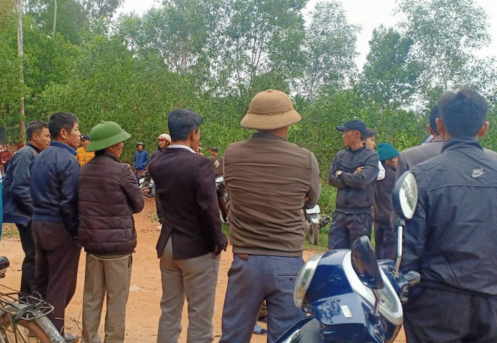 Đi chúc Tết, phát hiện 2 thi thể ở bìa rừng - 1