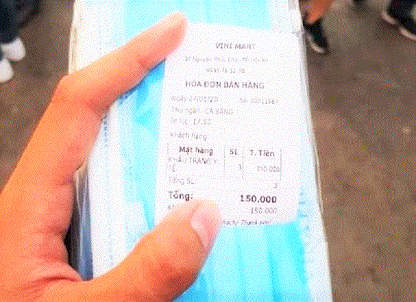 Bị dân mạng 'mắng' vì bán khẩu trang giá 'cắt cổ', chủ siêu thị ở Hội An phân trần - 1