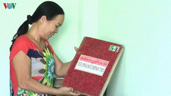 Cựu chiến binh 72 tuổi Đảng và bộ sưu tập sách báo cách mạng - 3