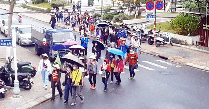 Đà Nẵng ‘cháy’ hàng khẩu trang y tế - 5