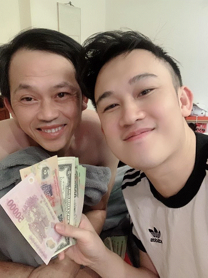 Dương Triệu Vũ khoe lì xì đầu năm từ anh trai Hoài Linh - 1