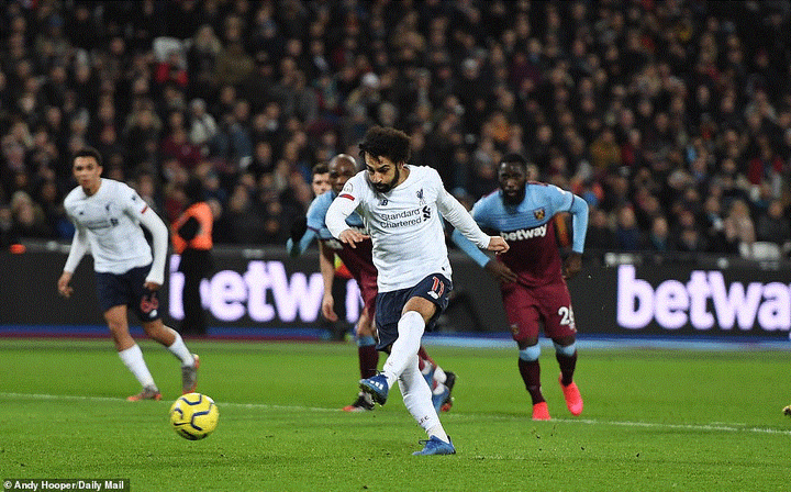 Kết quả Ngoại Hạng Anh: Đánh bại West Ham, Liverpool bỏ xa đội nhì bảng 19 điểm - 1