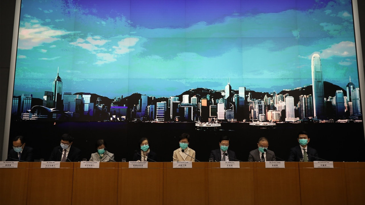 Hong Kong: Hành khách bị sốt sẽ không được lên máy bay - 2