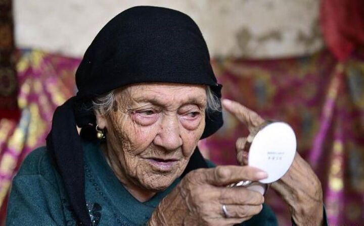 Bật mí 2 điểm trên cơ thể phụ nữ càng nhiều lông càng sống thọ