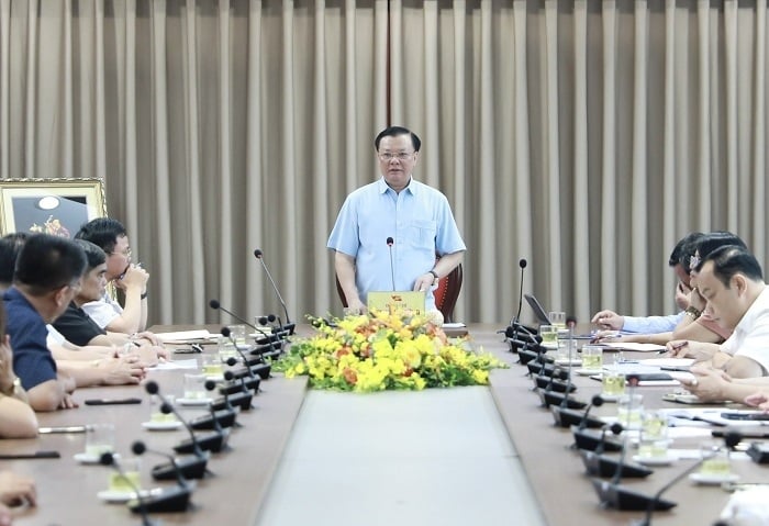 Bí thư Thành ủy Hà Nội Đinh Tiến Dũng phát biểu tại buổi làm việc. (Ảnh: Hanoi.gov).