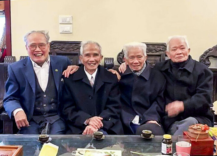 Bí quyết sống thọ của 4 anh em ruột đều gần trăm tuổi