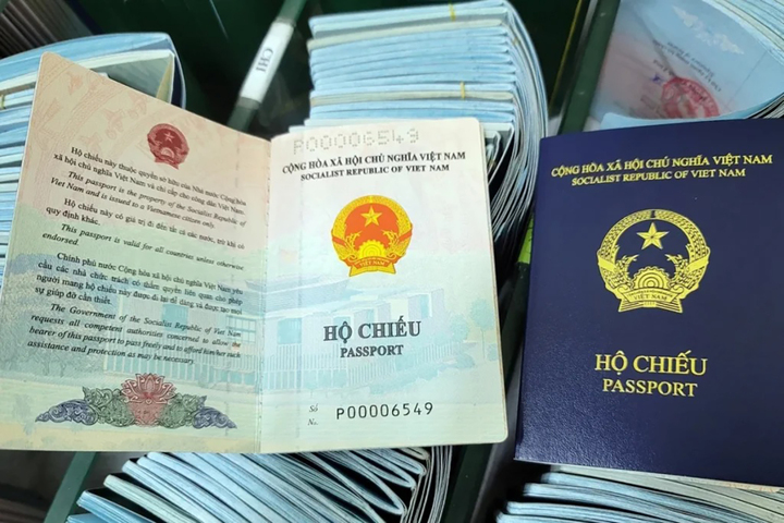 Nở rộ dịch vụ "làm hộ chiếu online" để lừa đảo lấy thông tin cá nhân