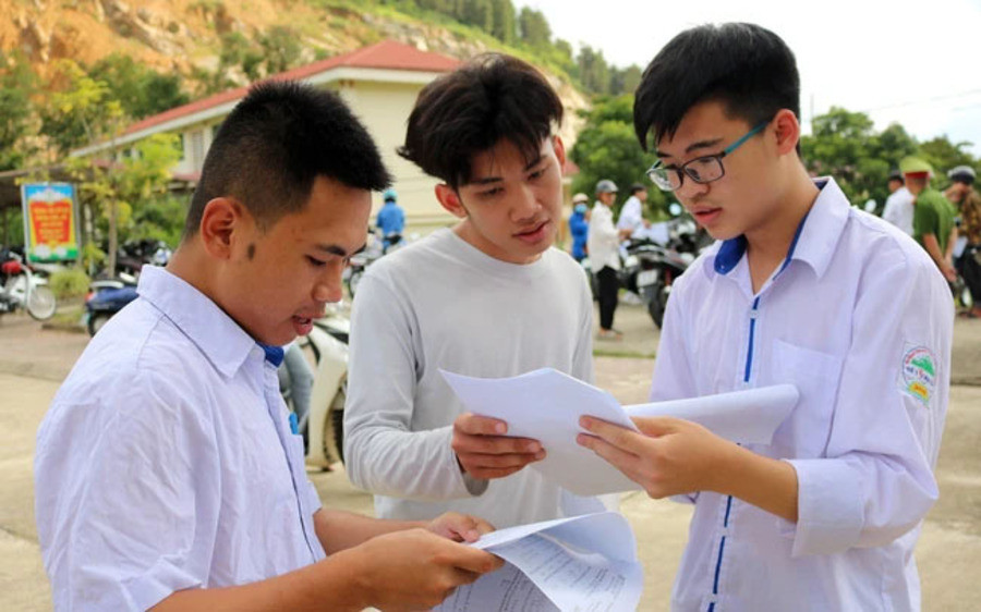 Tỷ lệ 'chọi' vào lớp 10 THPT chuyên của Hà Nội giảm mạnh