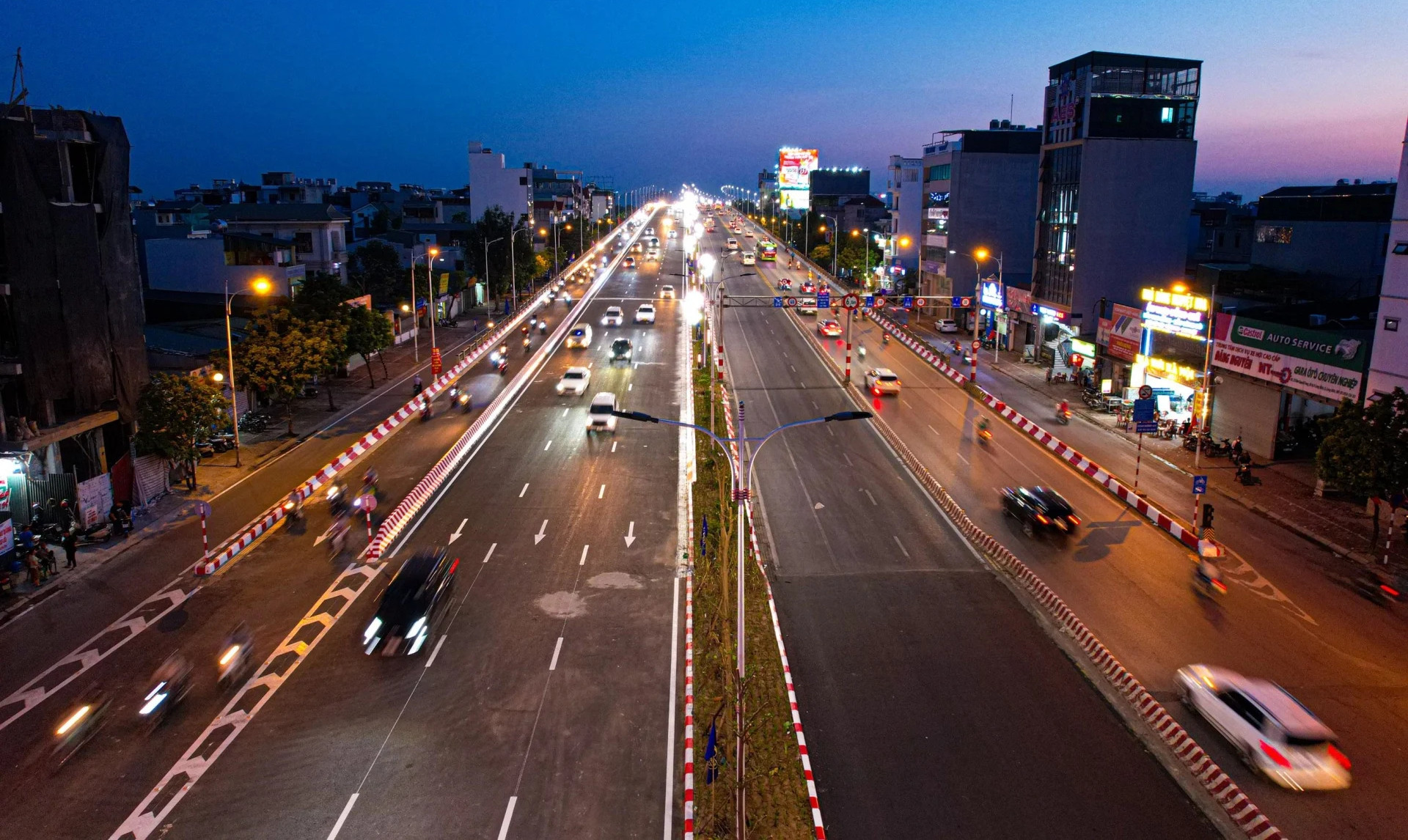 Xử lý xe lấn làn, chạy ẩu trên 4 cầu lớn tại Hà Nội từ 15/3